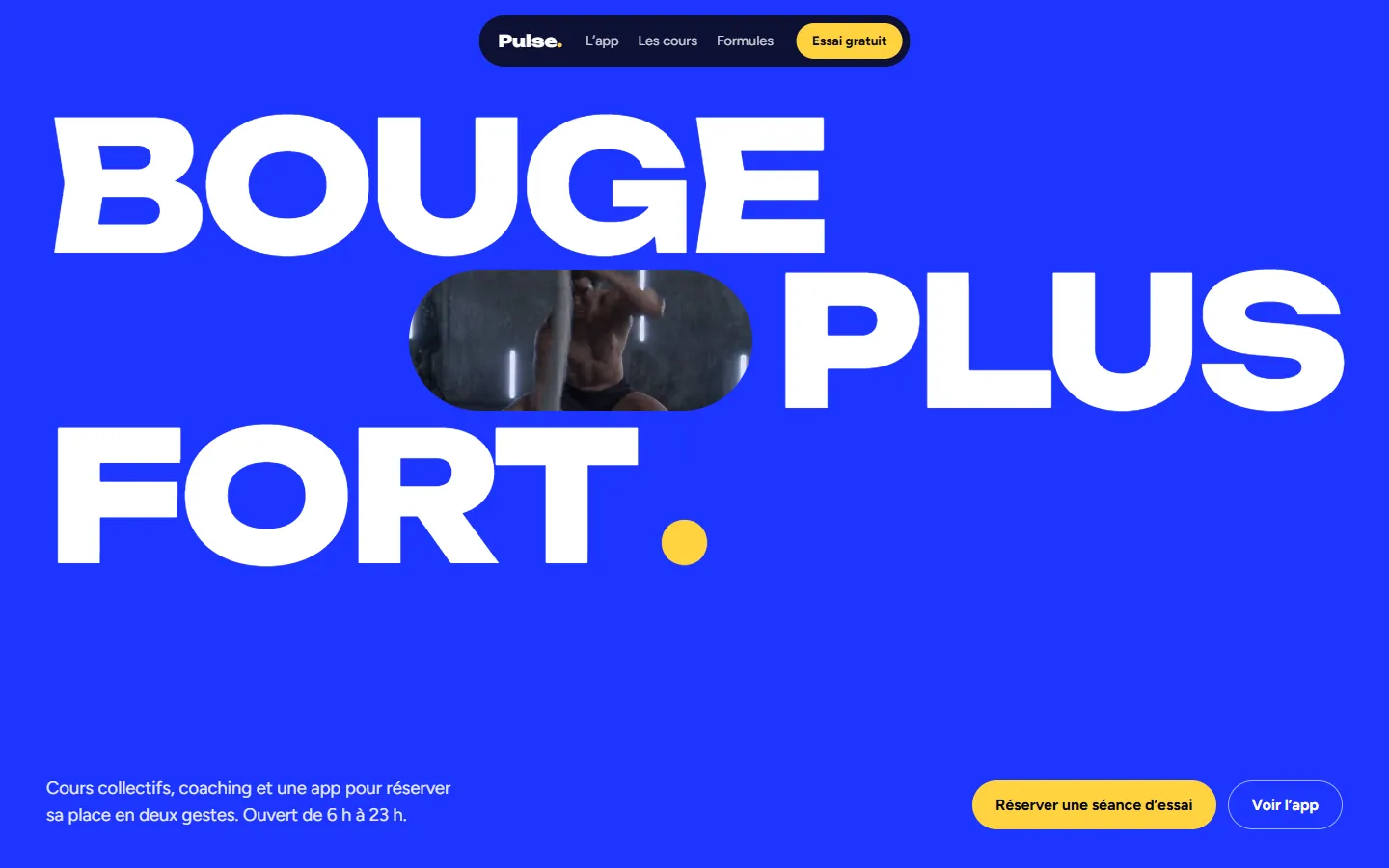 Accueil du concept Pulse Club : « Bouge plus fort » sur fond bleu cobalt